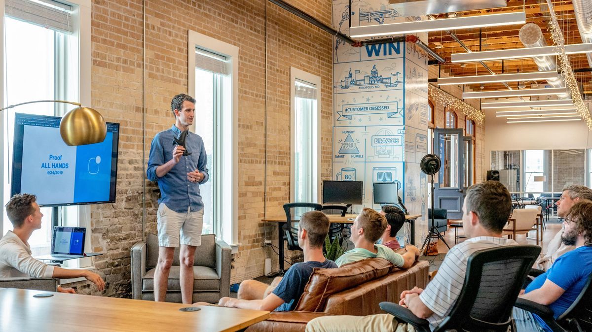 Developing Rapport: Sales Team Training Tips